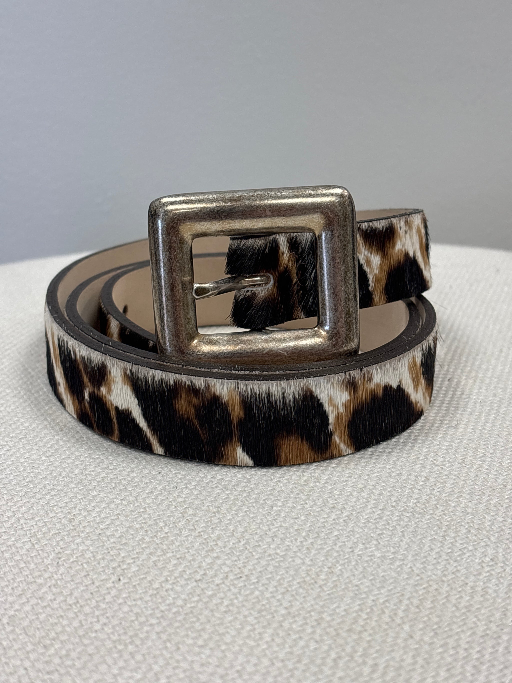 Chunky leather belt with statement square brass buckle. Size S-M 35mm Solid Brass Chunky Square Buckle - Matte Gold - 2774/35/G main image 3